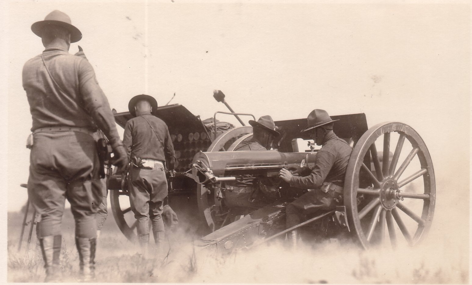 French 75mm with the US M1918 Caisson 